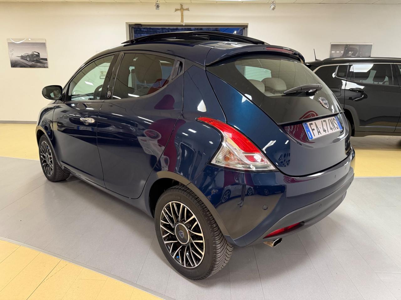 Lancia Ypsilon 1.3 MJT 30th Anniversary TETTO