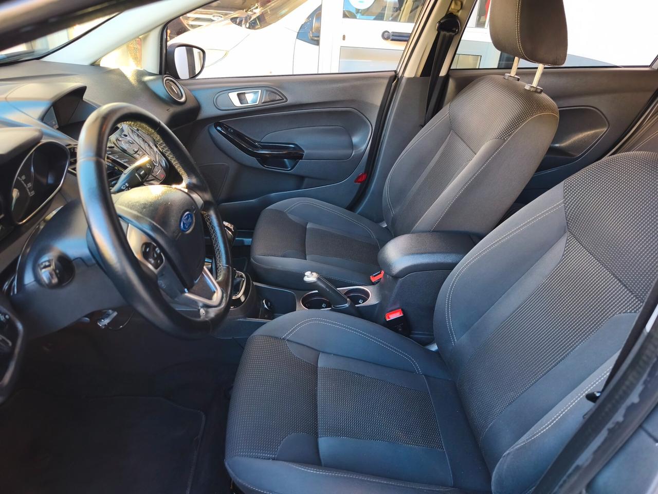 Ford Fiesta 1.5 TDCi 75CV 5 porte Titanium