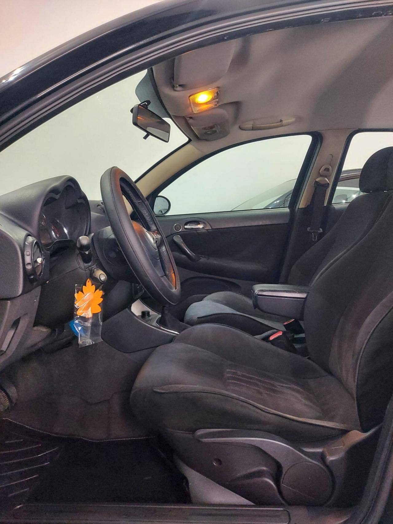 Alfa Romeo 147 1.9 JTD (120) 5 porte Distinctive