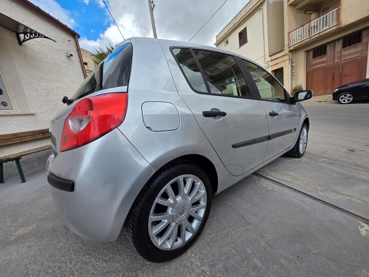 Renault Clio 1.5 dCi 82CV cat 5 porte Luxe Dynamique