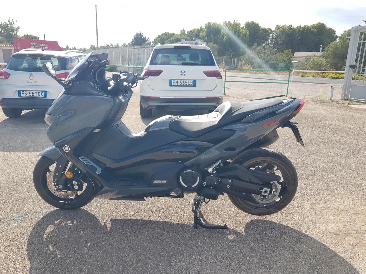 YAMAHA TMAX 560 2021