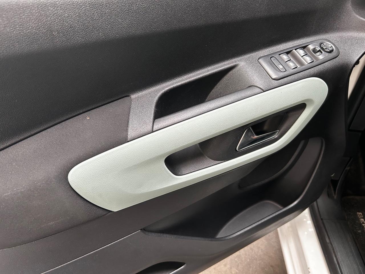 Citroen Berlingo 1500 blue hdi