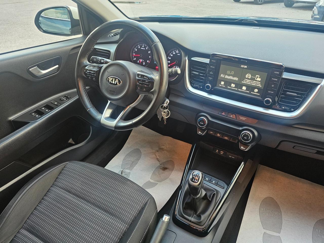 Kia Stonic 1.4 MPI 100 CV Style - Neopatentati