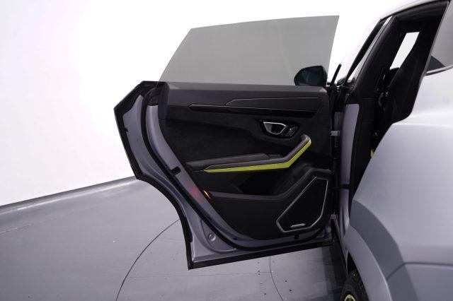 LAMBORGHINI Urus 4.0 650cv Graphite Capsule