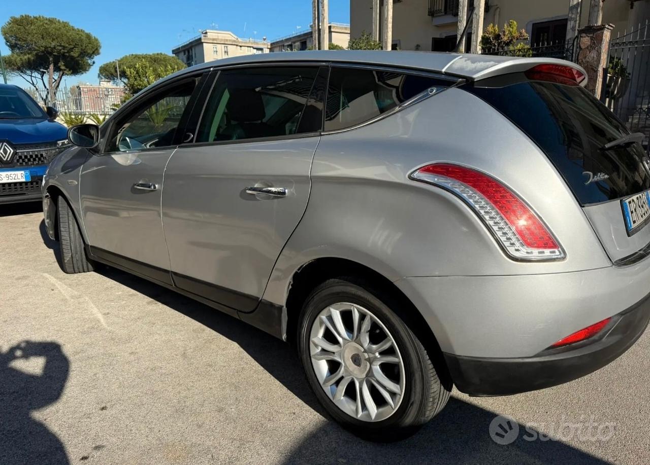 Lancia Delta 1.6 MJT DPF anno 2013