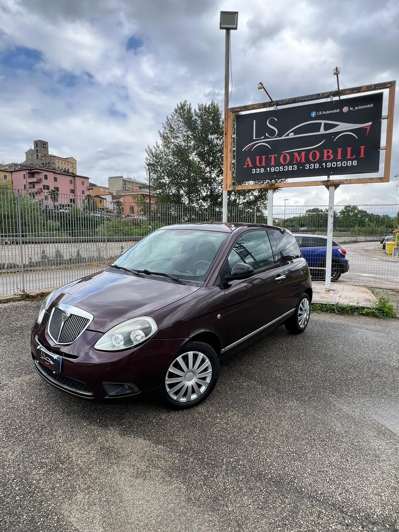 Lancia Ypsilon 1.3 MJT 75 CV Elle