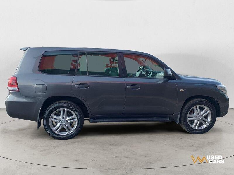 Toyota Land Cruiser V8 Land Cruiser V8 4.5 D4-D 5 posti