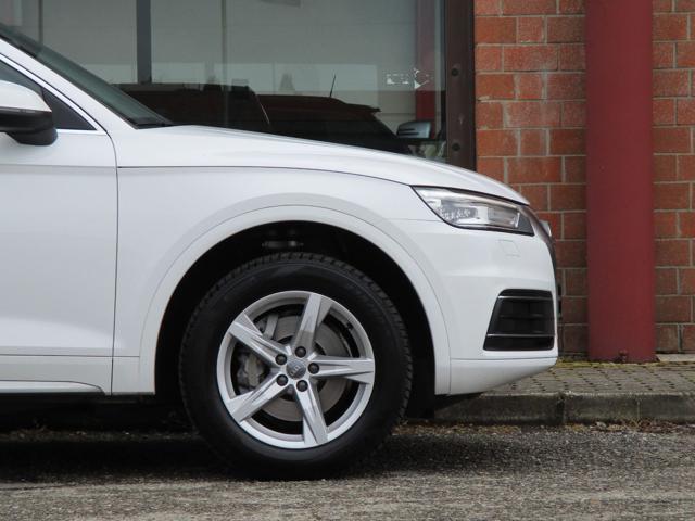 AUDI Q5 35 TDI quattro S tronic Business Sport