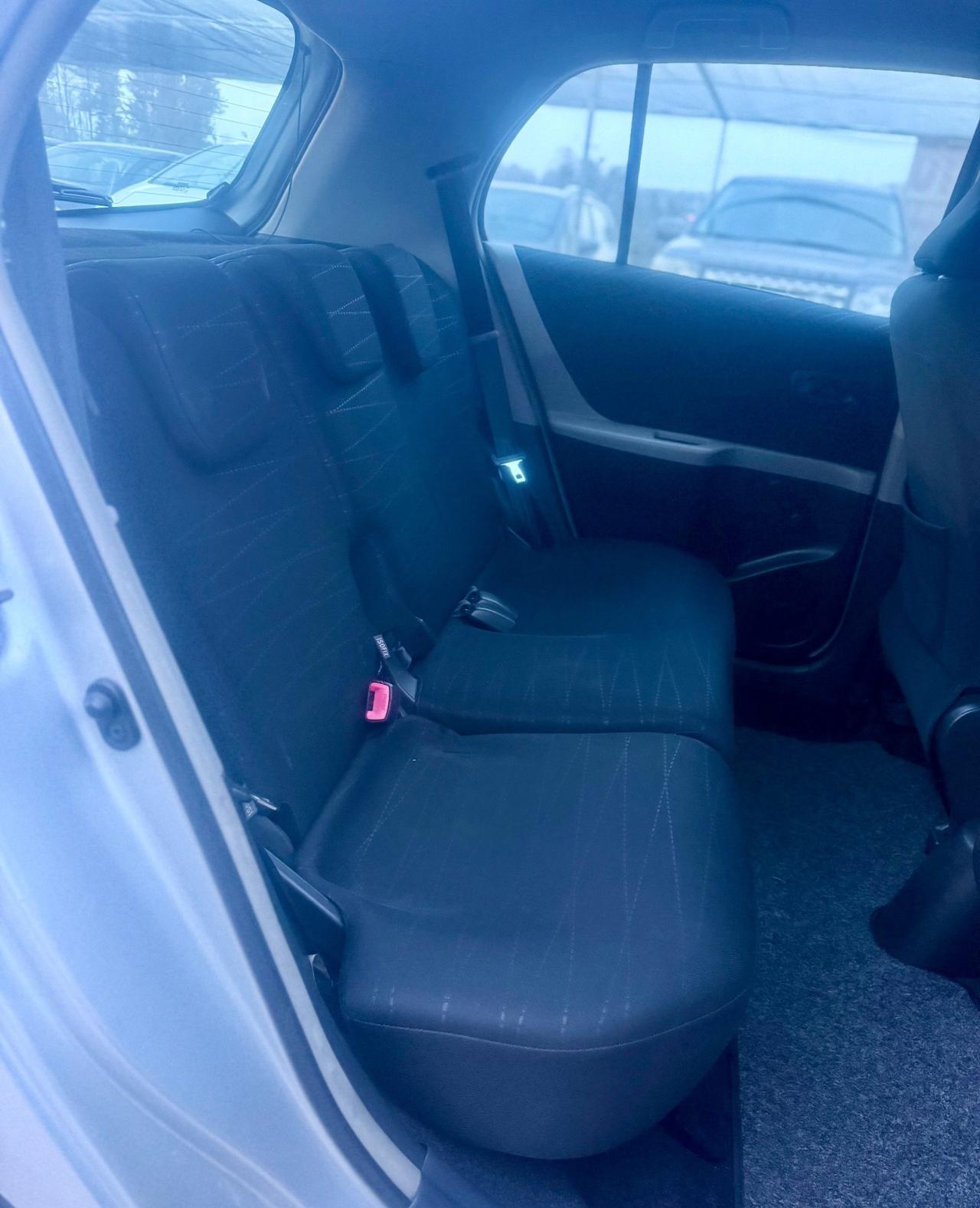 Toyota Yaris 1.3 5 porte