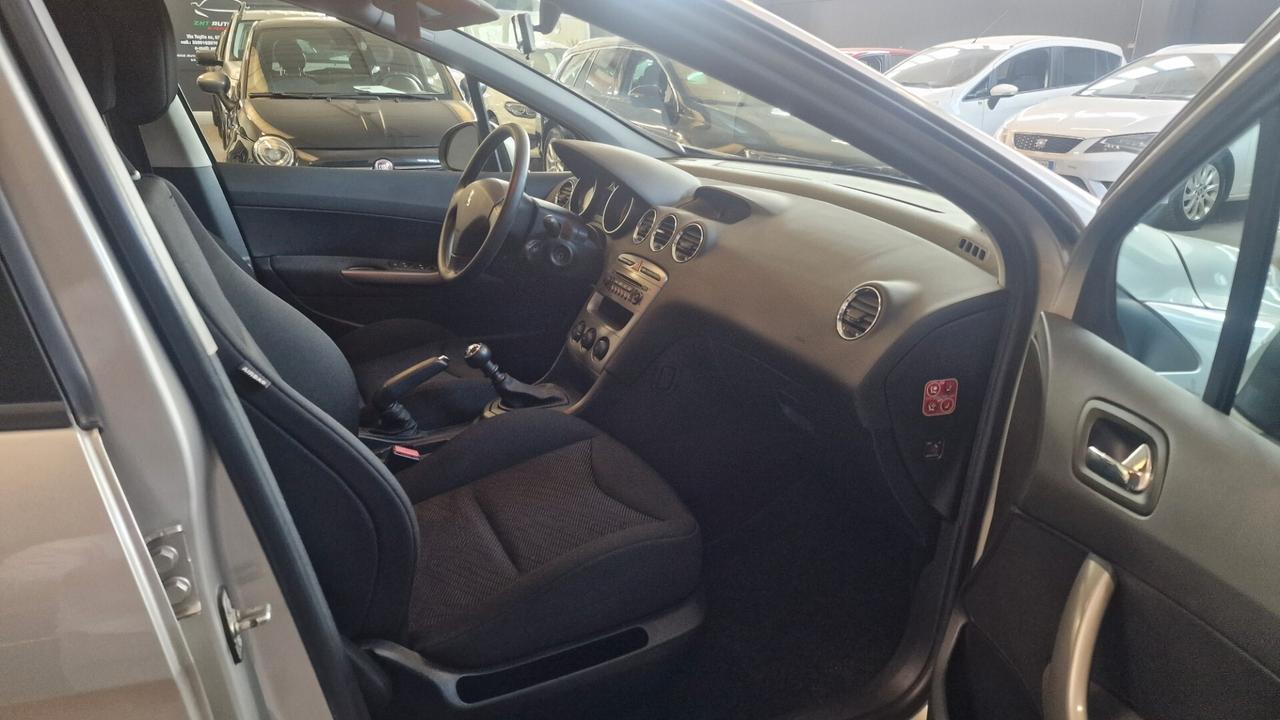 Peugeot 308 1.6 HDi 110CV SW Ciel Féline