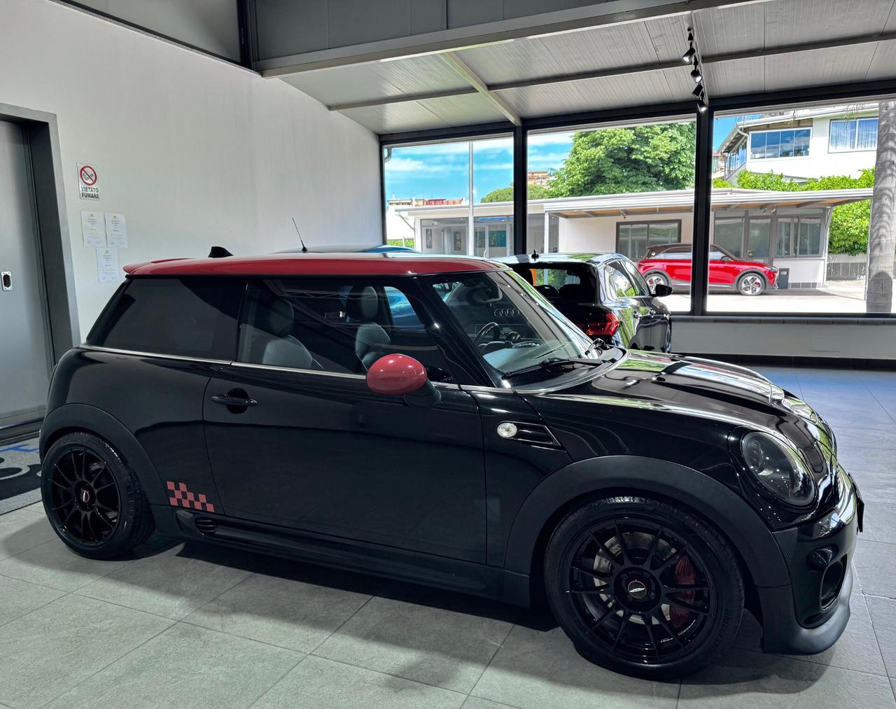 MINI John Cooper Works 1.6 211CV Elaborata