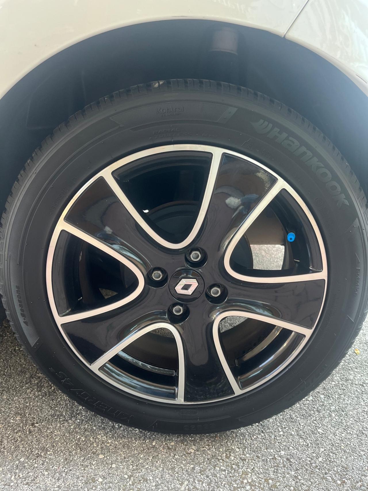 Renault Clio 1.2 75CV 5 porte Wave