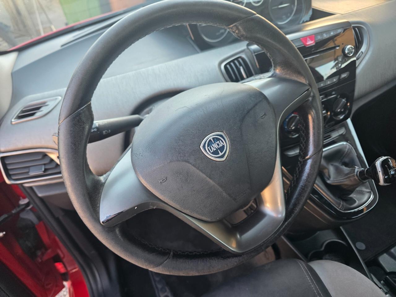 Lancia Ypsilon 1.3 MJT 16V 95 CV 5 porte S&S Gold