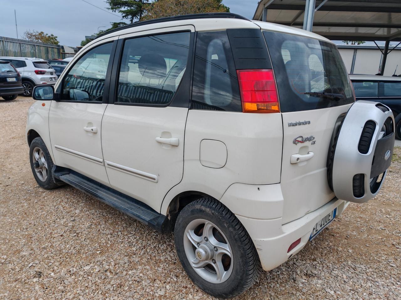 Mahindra Quanto C8 2.2 4WD N1