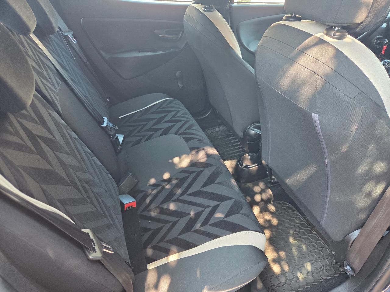 Lancia Ypsilon 1.2 69 CV 5 porte Gold