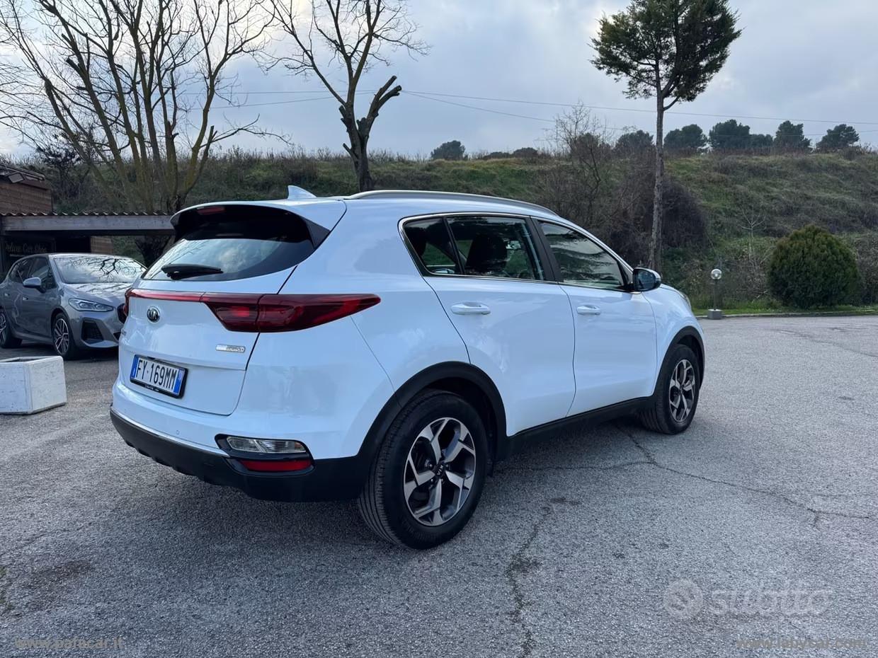 Sportage 1.6 CRDI 115 2WD M.Hyb. Bus.Cl.