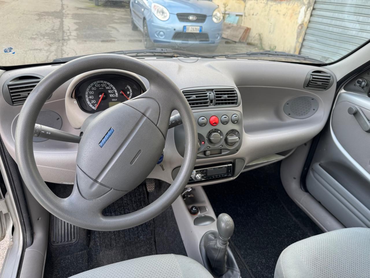Fiat 600 1.1 Active