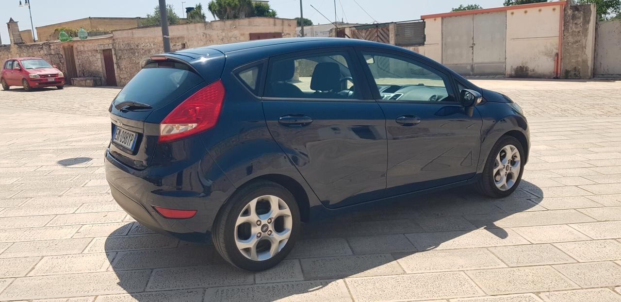 Ford Fiesta 1.4 TDCi 70CV 5 porte Titanium UNICO PROPRIETARIO