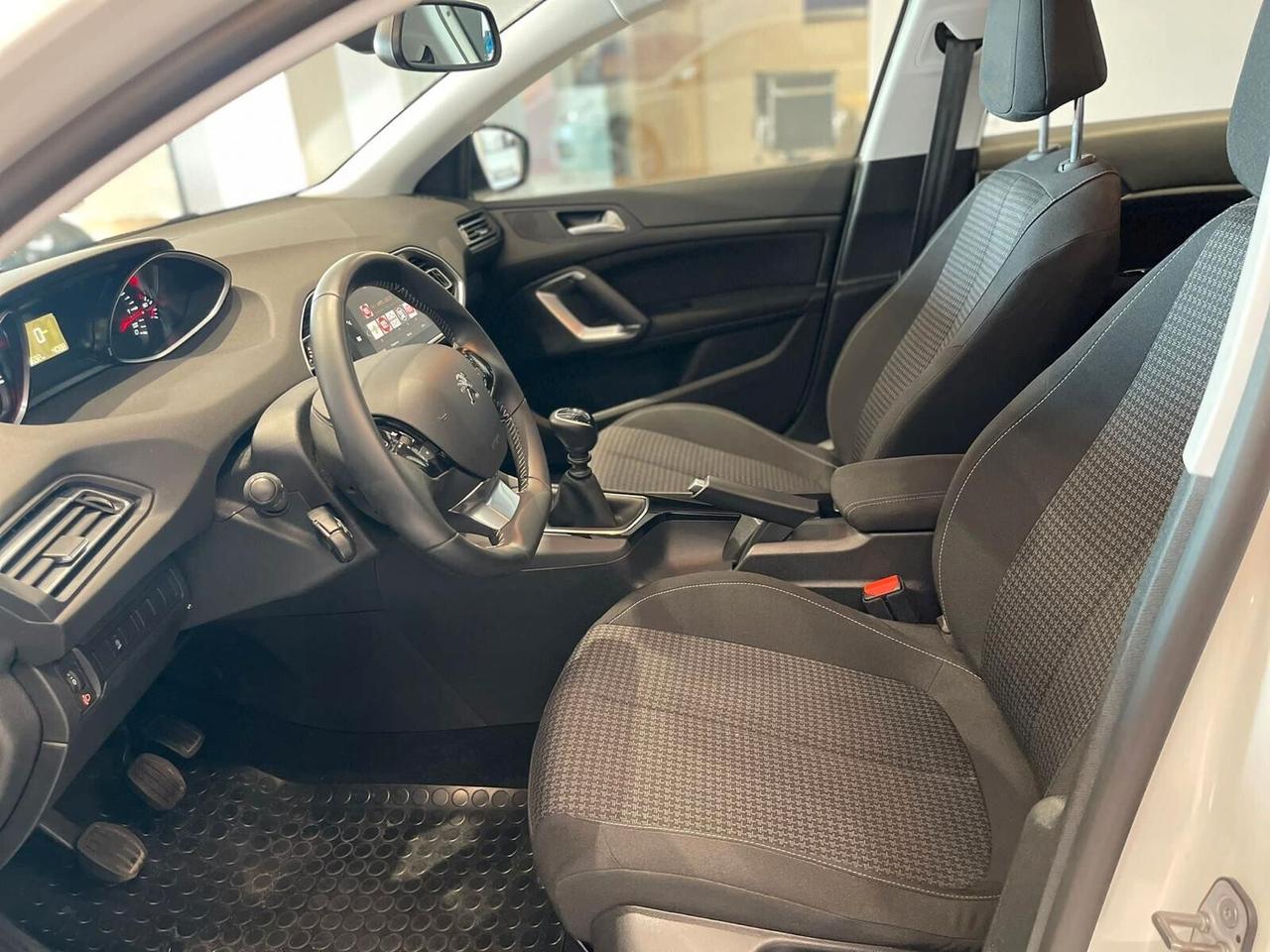 Peugeot 308 BlueHDi 100 S&S SW Business