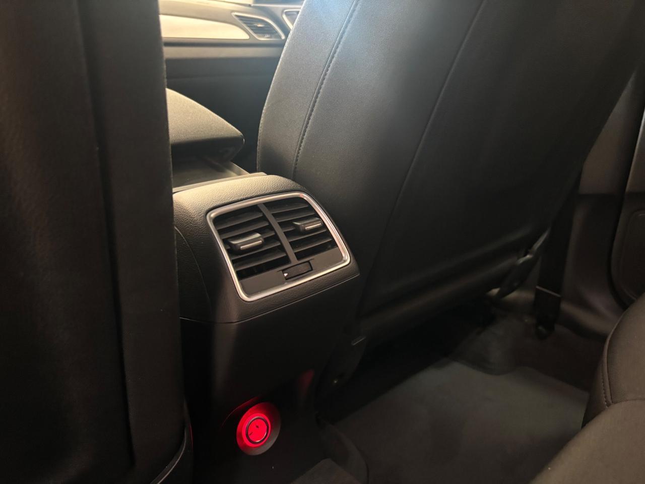 Audi Q3 2.0 TDI 120 CV Sport xeno navi automatica