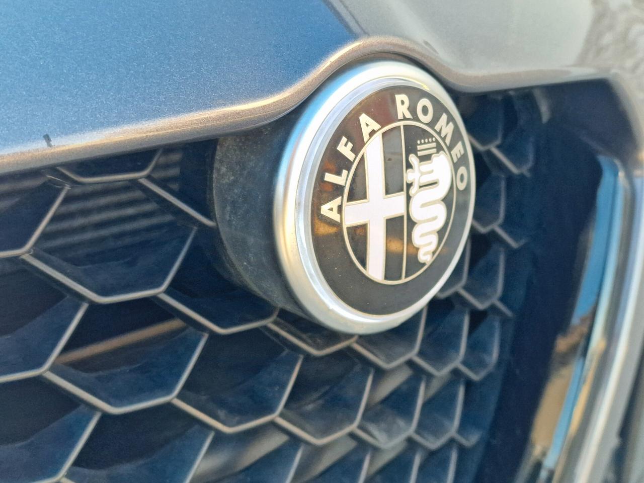 Alfa Romeo Giulia Veloce 2.2 Turbodiesel 150 CV AT8