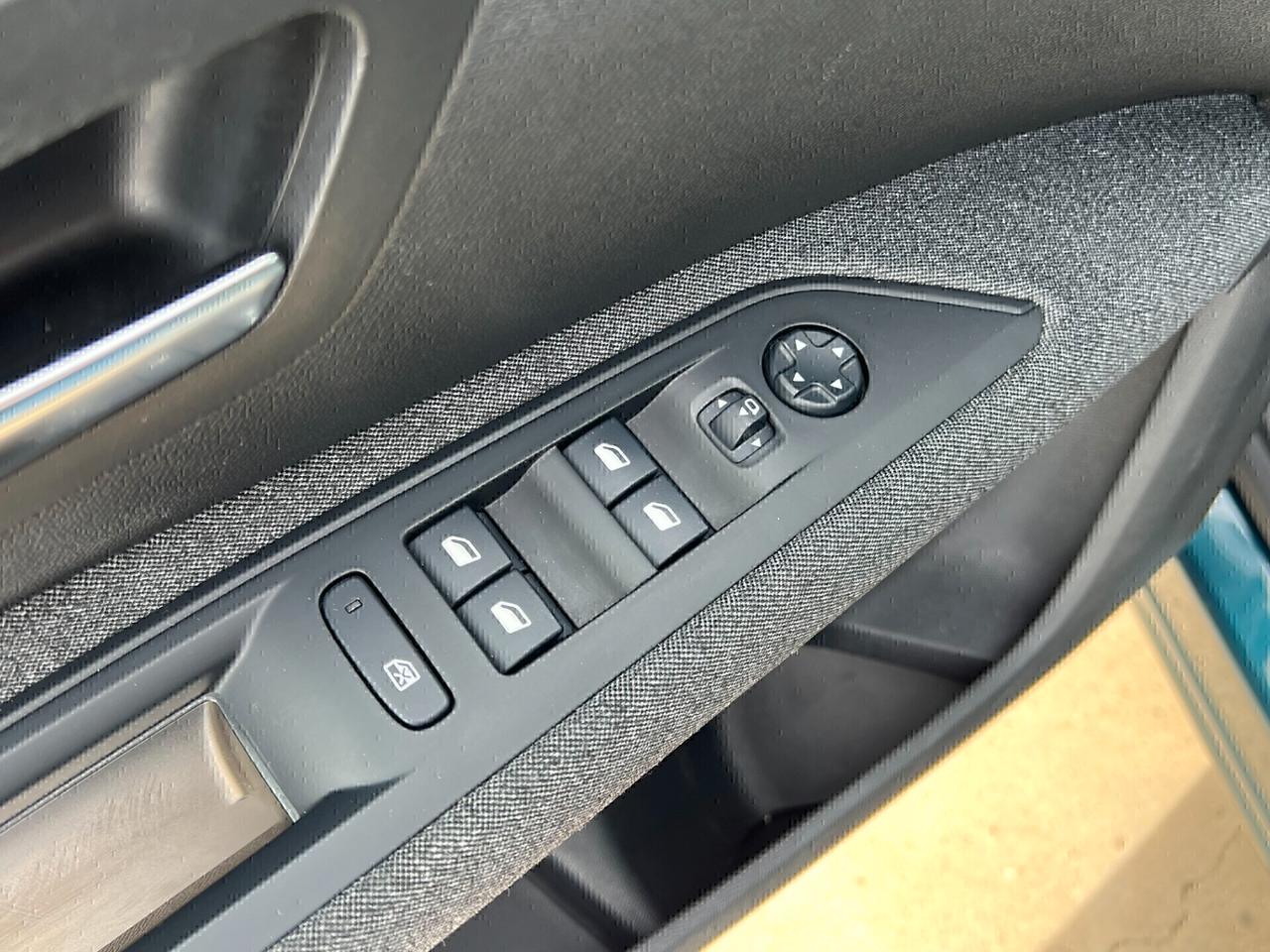 Peugeot 5008 BlueHDi 130 S&S EAT8 Business 2019