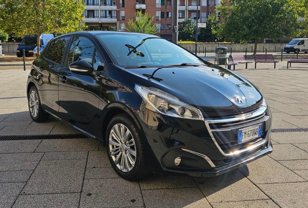 Peugeot 208 1.2 82 CV ALLURE 2018