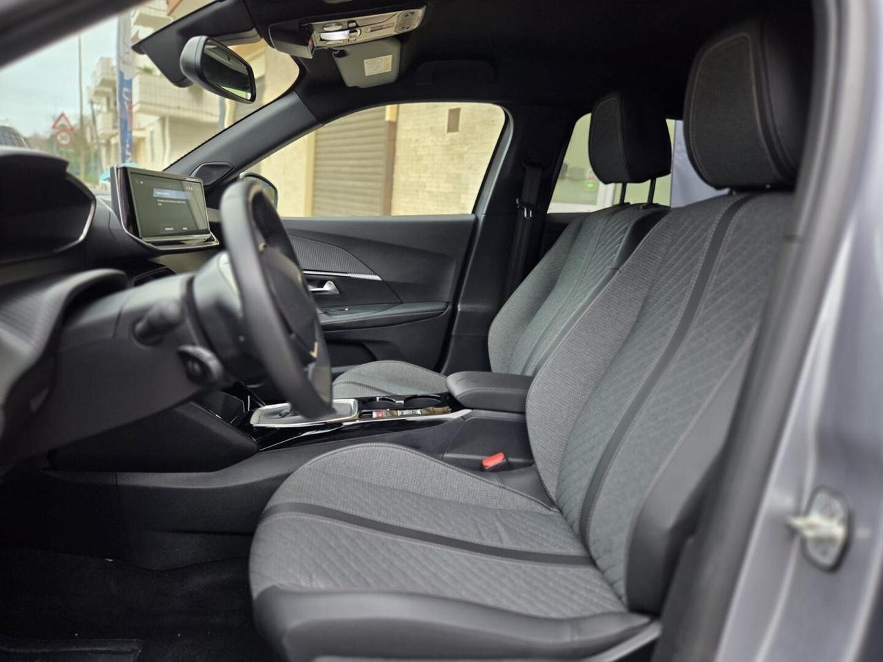 PEUGEOT 2008 PURETECH 100S&S ALLURE NAVY PACK 2024