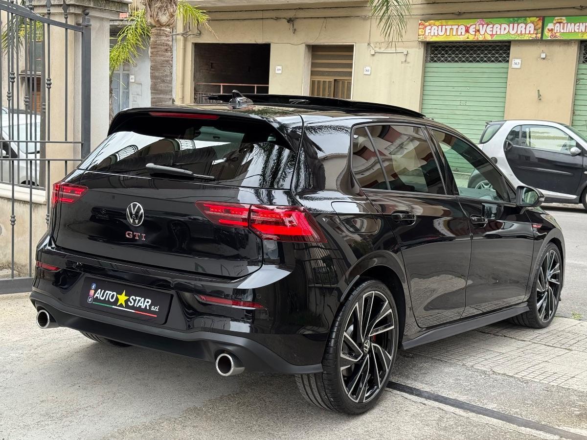 Volkswagen Golf 8 GTI 2.0 TSI 245 CV