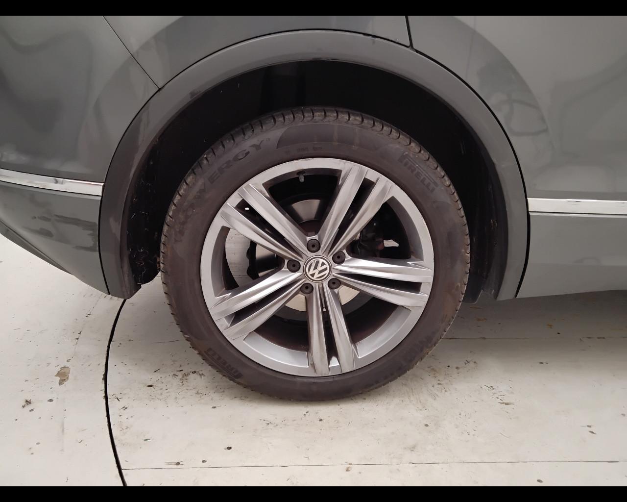 VOLKSWAGEN Tiguan II 2016 - Tiguan 1.5 tsi Sport 150cv dsg