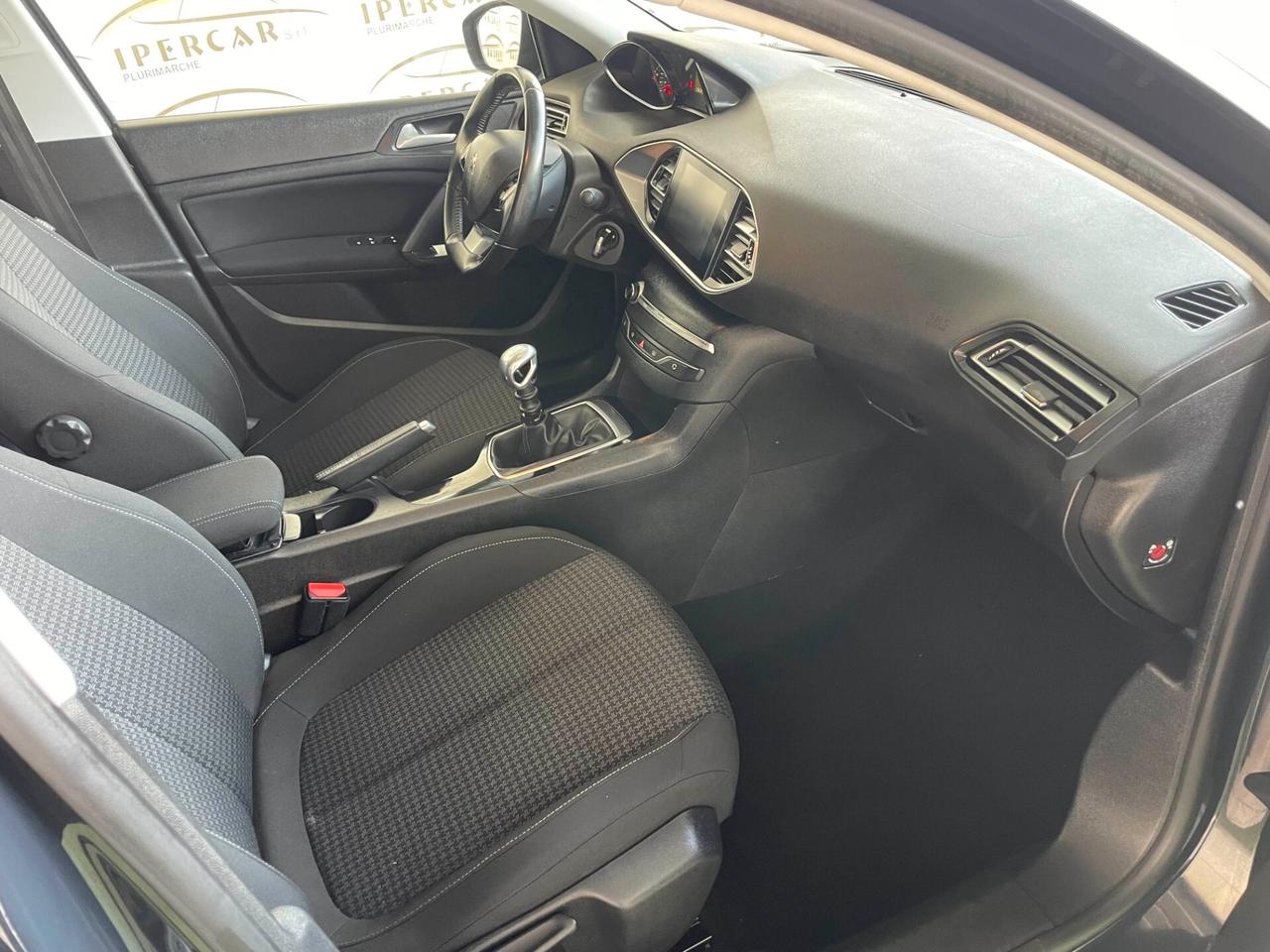 Peugeot 308 BlueHDi 130 S&S SW Tech Edition