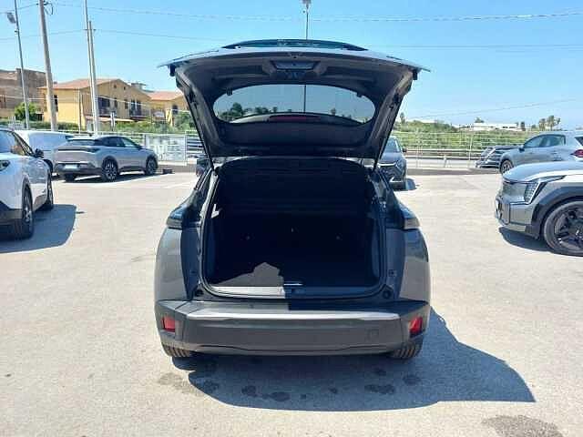 Peugeot 2008 motore elettrico 156CV GT KM0