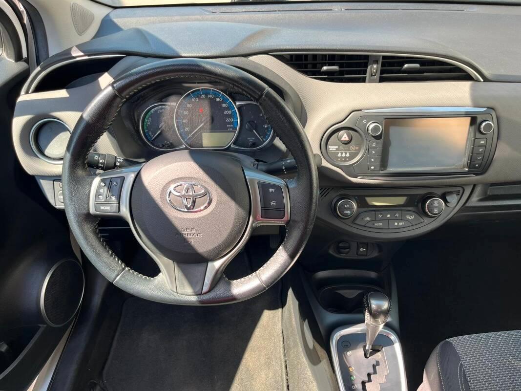 Toyota Yaris 1.5h Active 5p my16