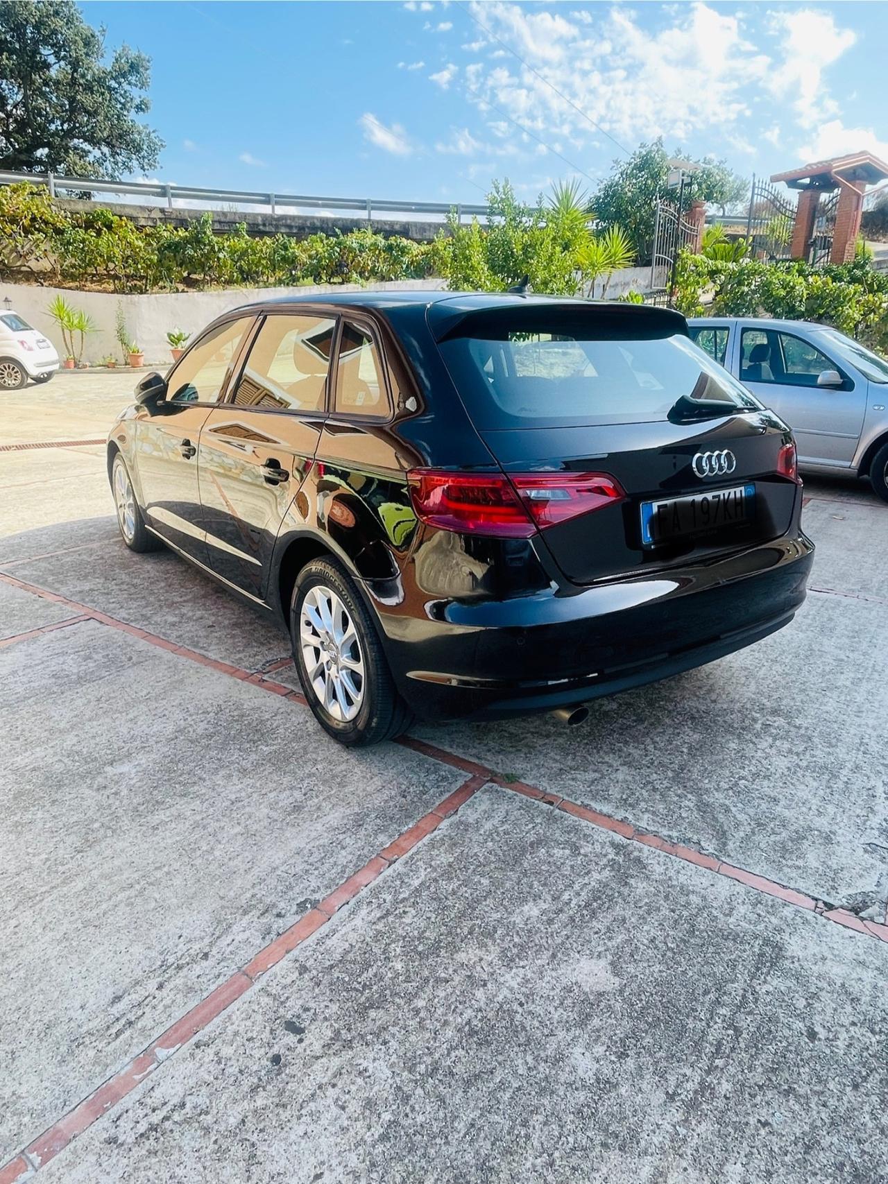 Audi A3 1.6 TDI clean diesel S tronic Ambition