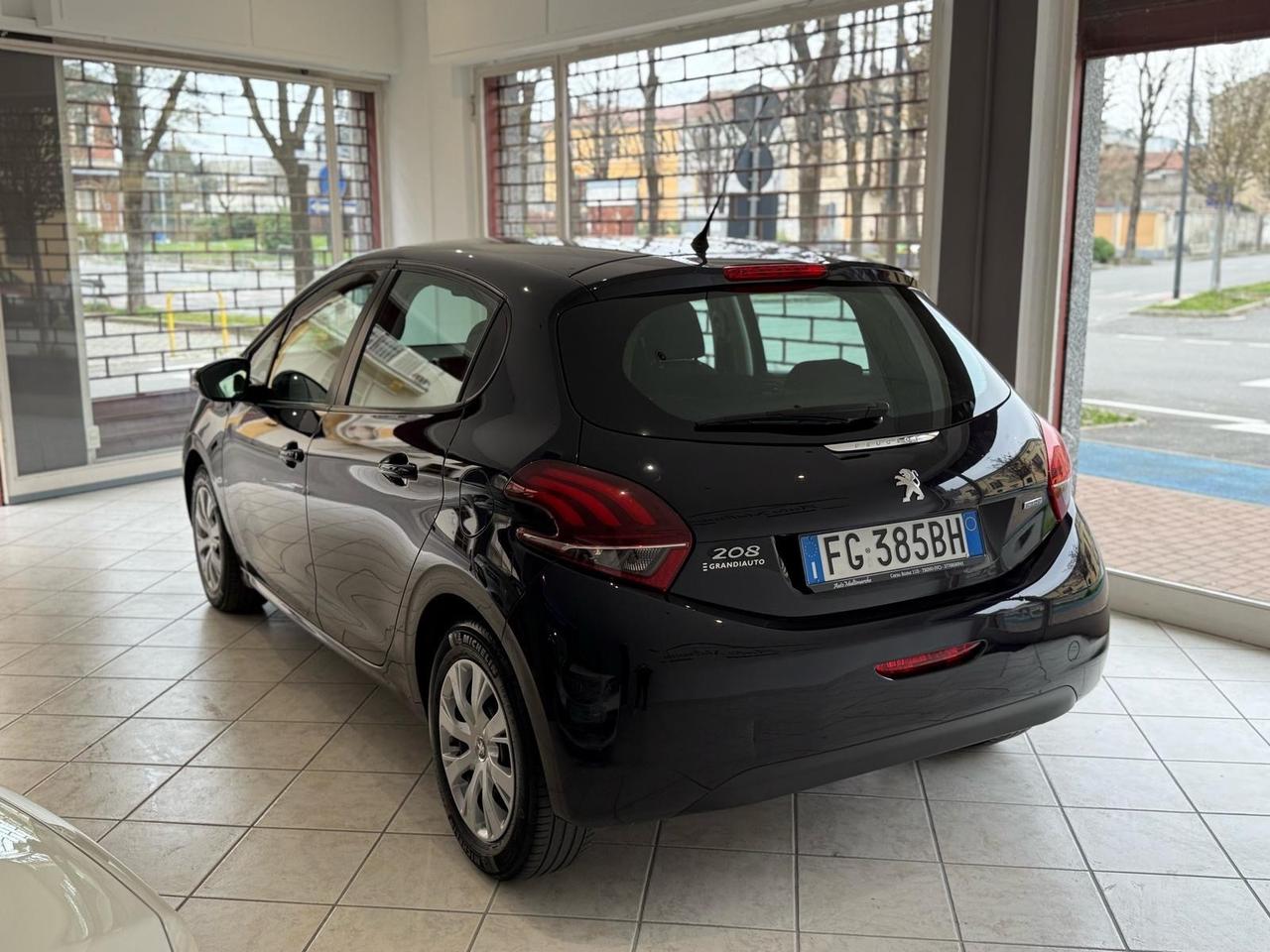 Peugeot 208 BlueHDi 75 5 porte Allure