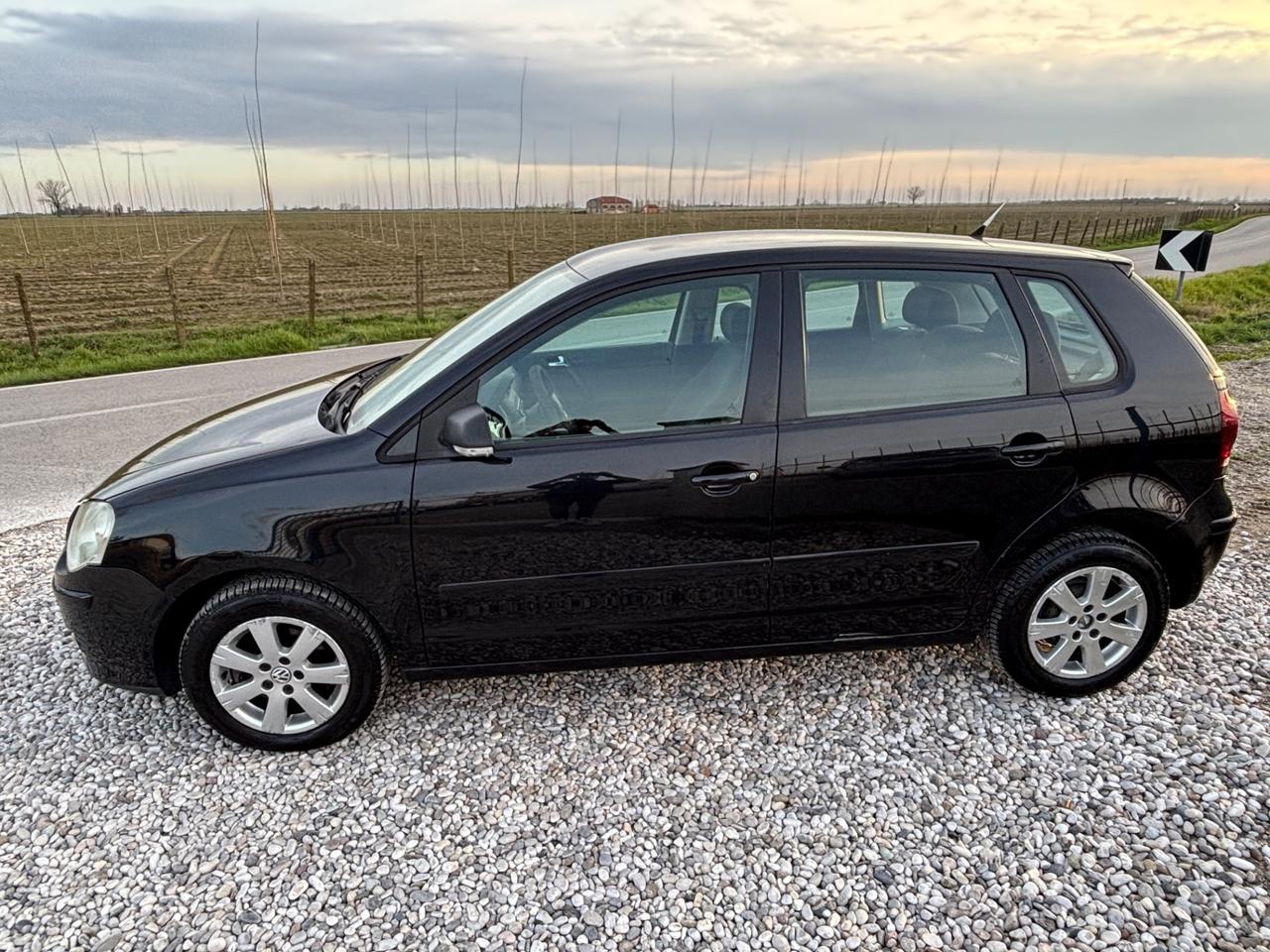 Volkswagen Polo 1.2/70CV 12V 5p. Comfortline