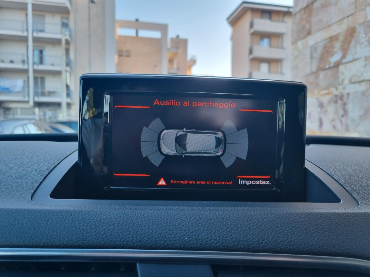 Audi Q3 2.0 TDI 120 CV Design