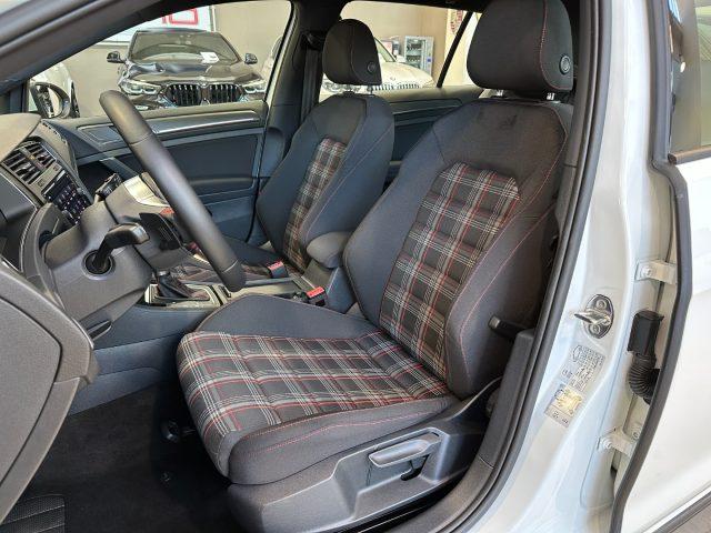 VOLKSWAGEN Golf GTI Performance 2.0 245 CV TSI DSG - 19" - LED