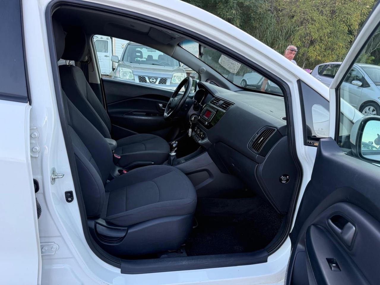Kia Rio 1.4 CRDi 5p. Cool