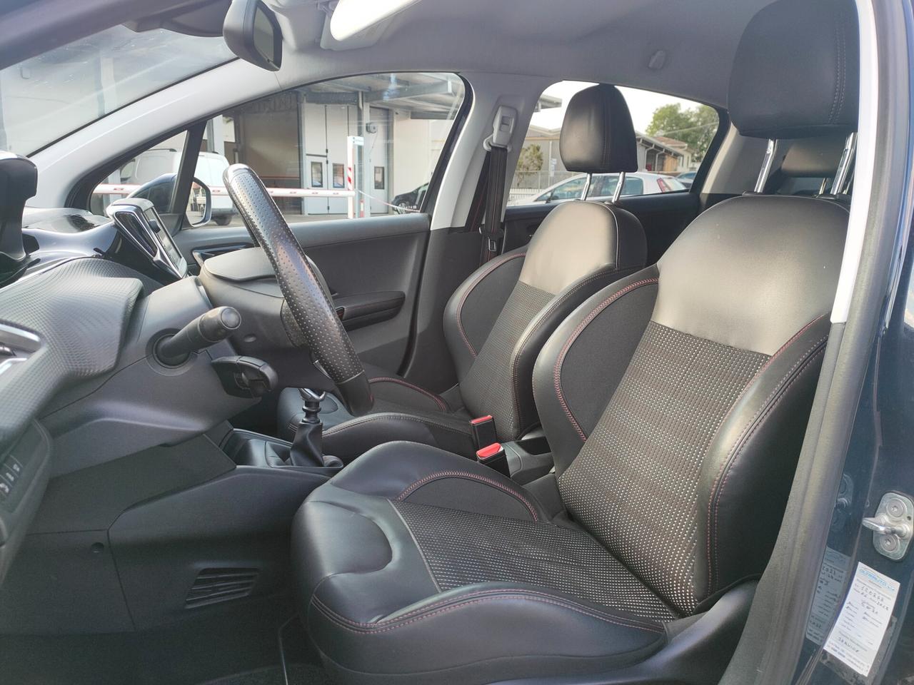 Peugeot 208 BlueHDi 120 S&S 5 porte GT Line NEOPATENTATI