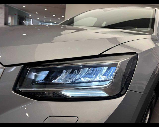 AUDI Q2 30 TDI S tronic Business