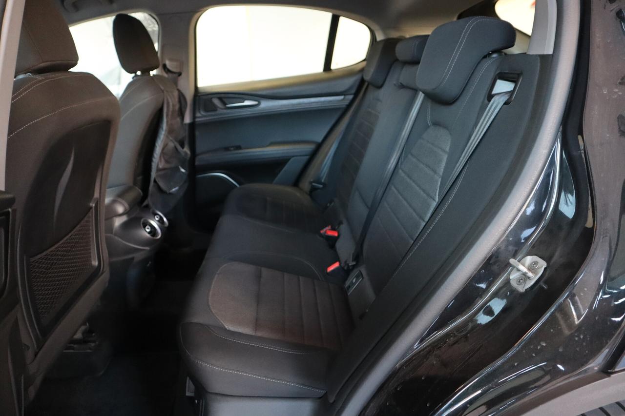 Alfa Romeo Stelvio 2.2 Turbodiesel 160 CV AT8 RWD Business