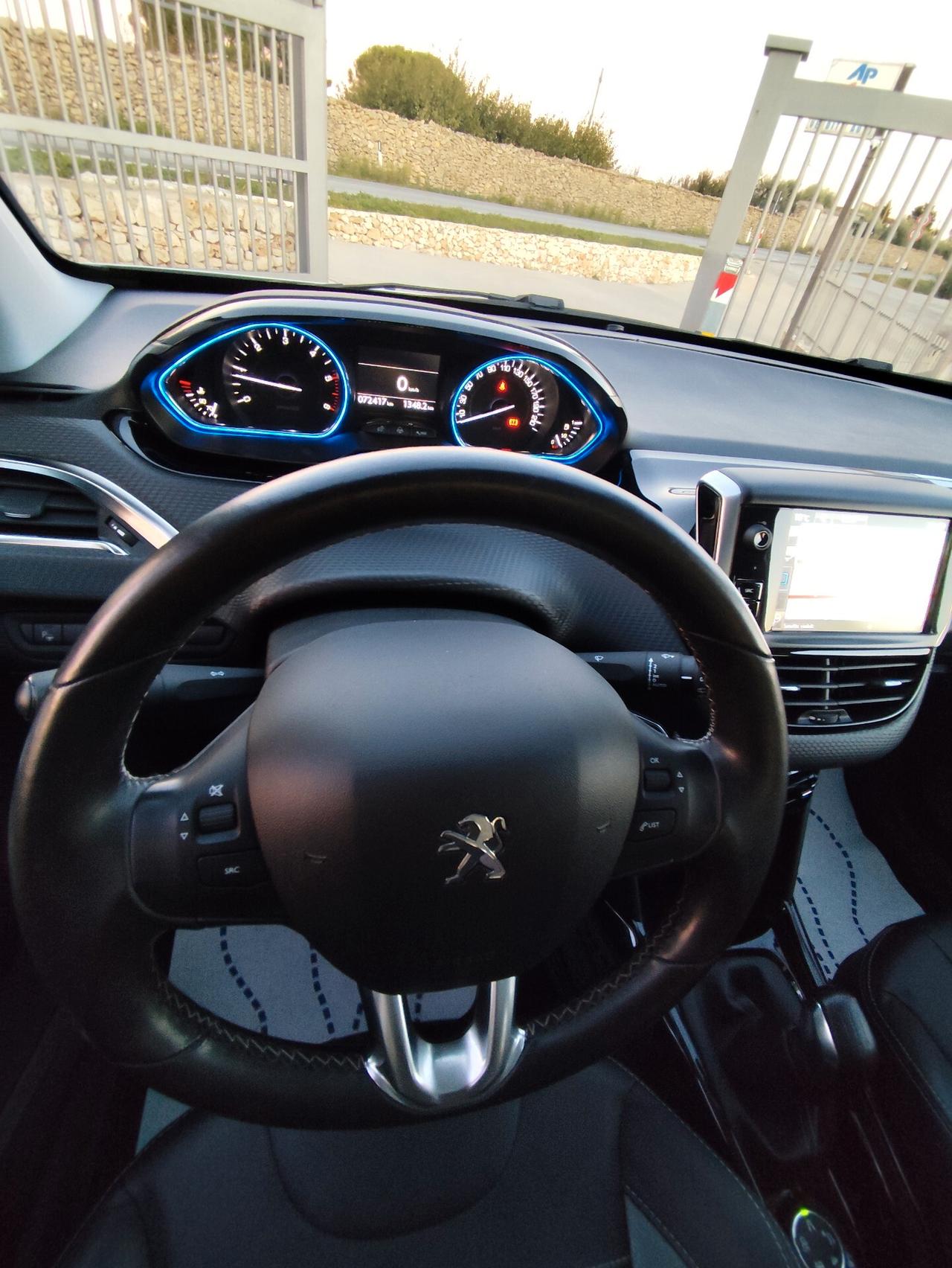 Peugeot 2008 BlueHDi 100 Allure