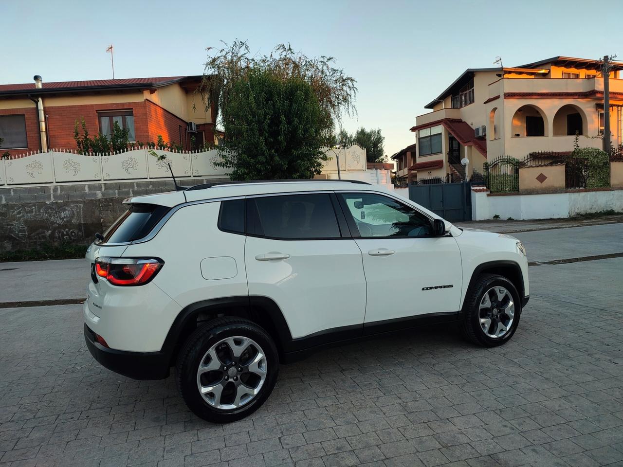 Jeep Compass 4X4 LIMITED AUTOMATIK 2.0 MJT 170 CV PELLE NAVIG