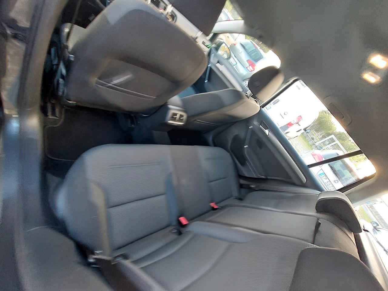 Volkswagen Golf Variant 1.6 TDI 115 CV DSG Business BlueMotion Tech.