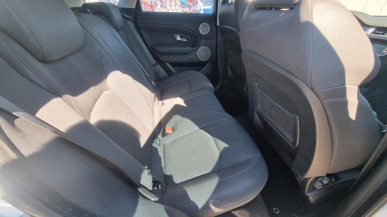 Land Rover Range Evoque 2.0 150 CV 5p. Pure