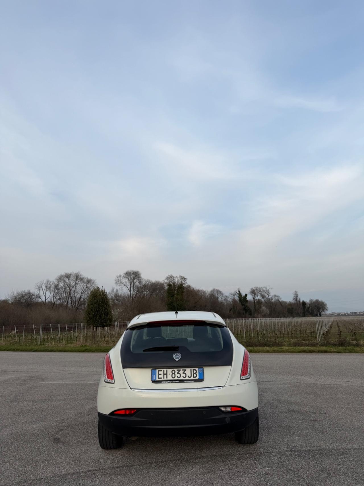 Lancia Delta 1.6 MJT DPF Silver