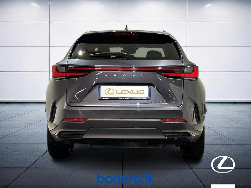 Lexus NX 2.5 Hybrid Luxury 4WD e-CVT