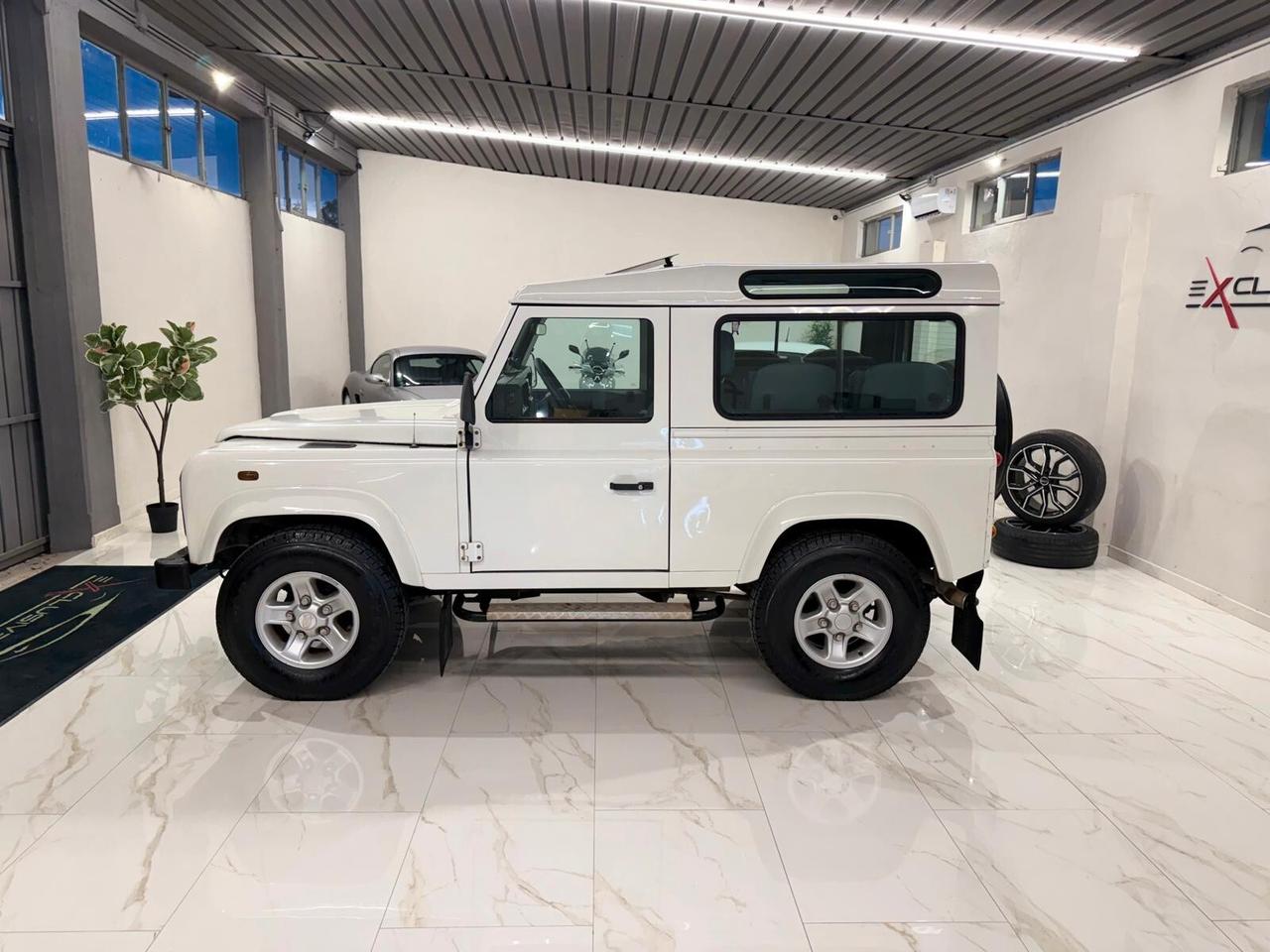 Land Rover Defender 90 2.5 Td5 Station Wagon S