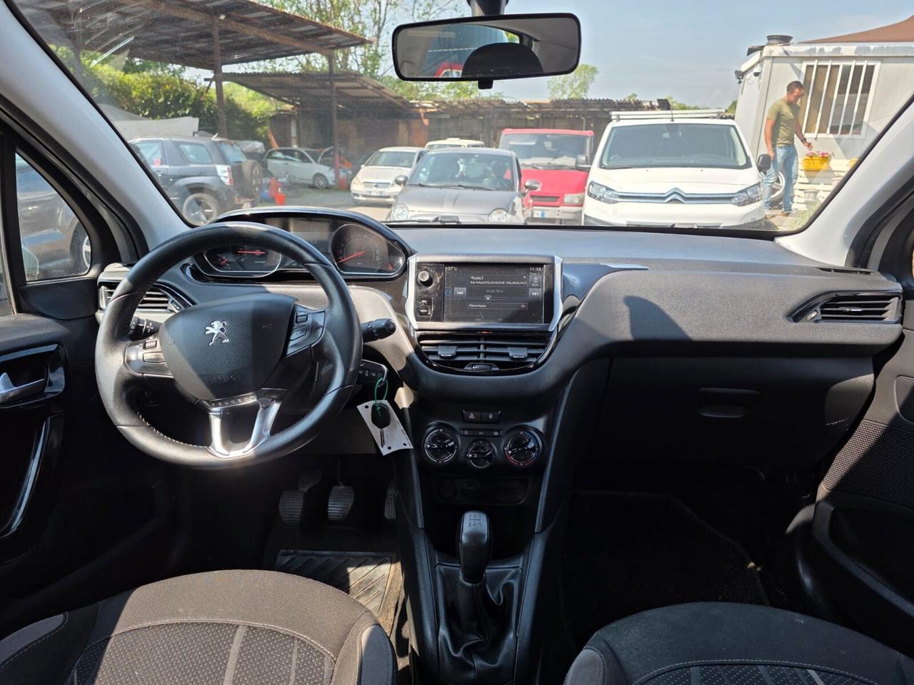 Peugeot 208 PureTech 82 5 porte Allure